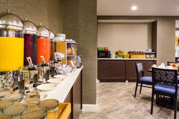 Restaurant - DoubleTree by Hilton Laurel - I-95, Exit 33