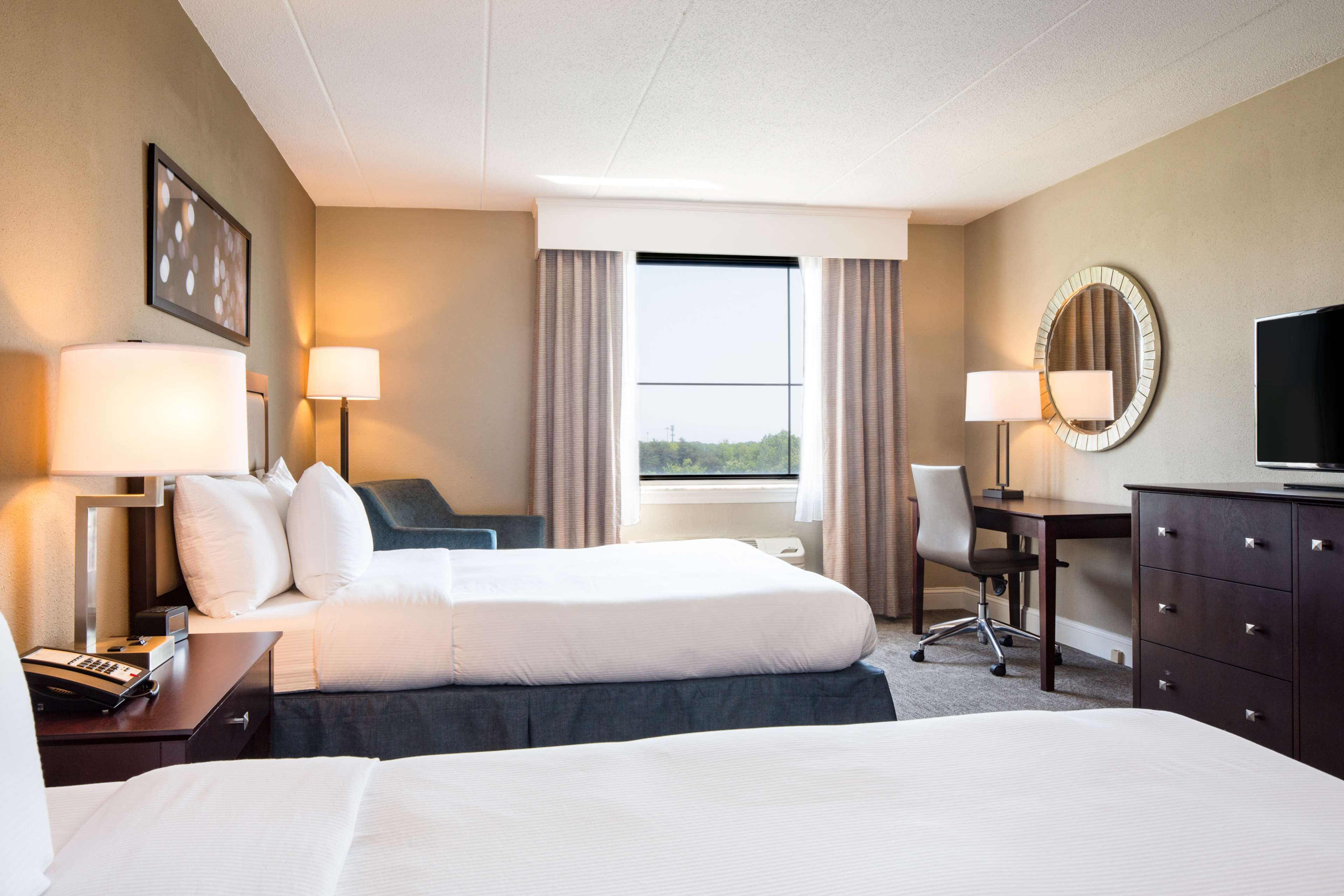 Doubletree by Hilton Laurel, MD Room Type - 2 QUEEN BEDS