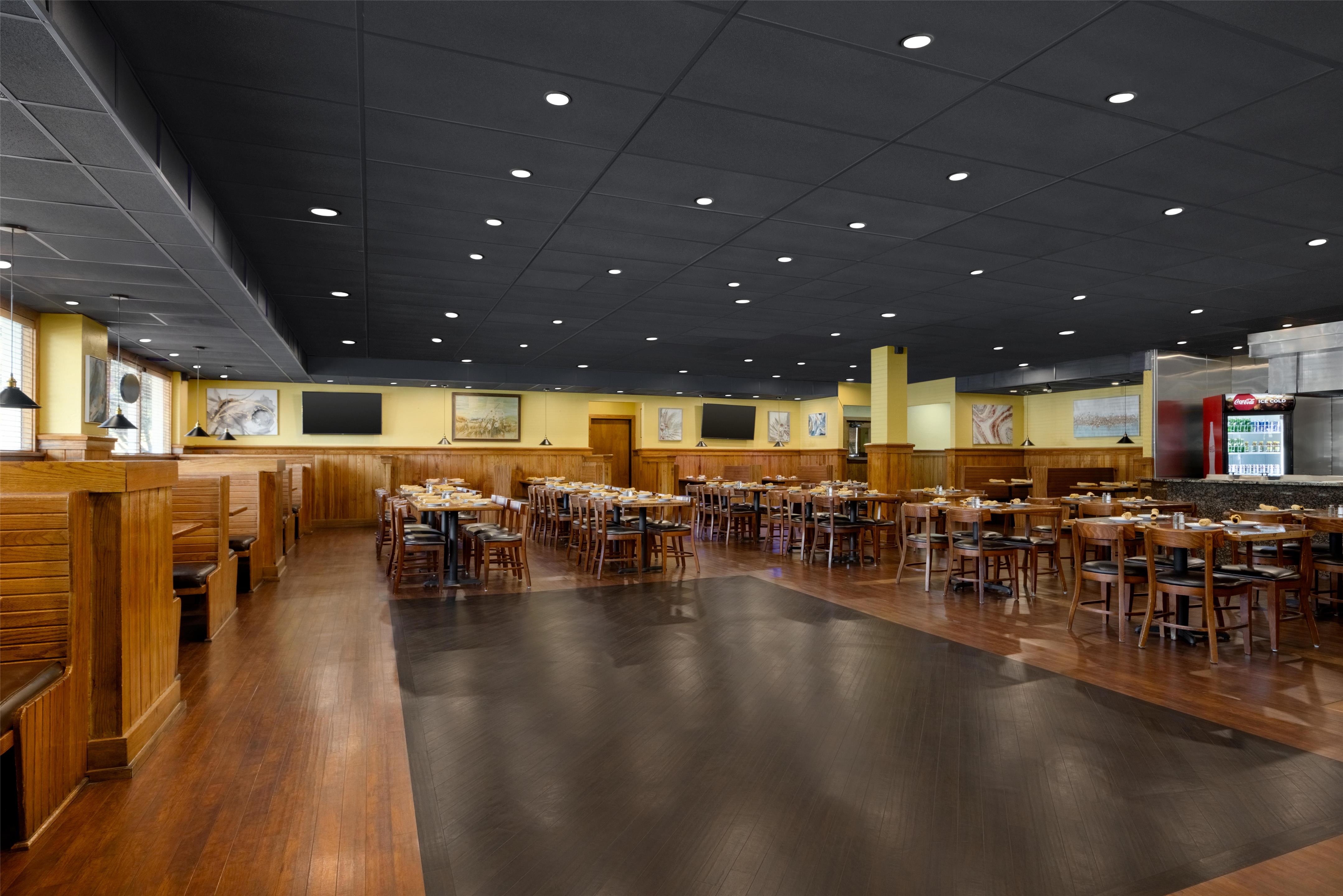 Restaurant | DoubleTree by Hilton Hotel Laurel