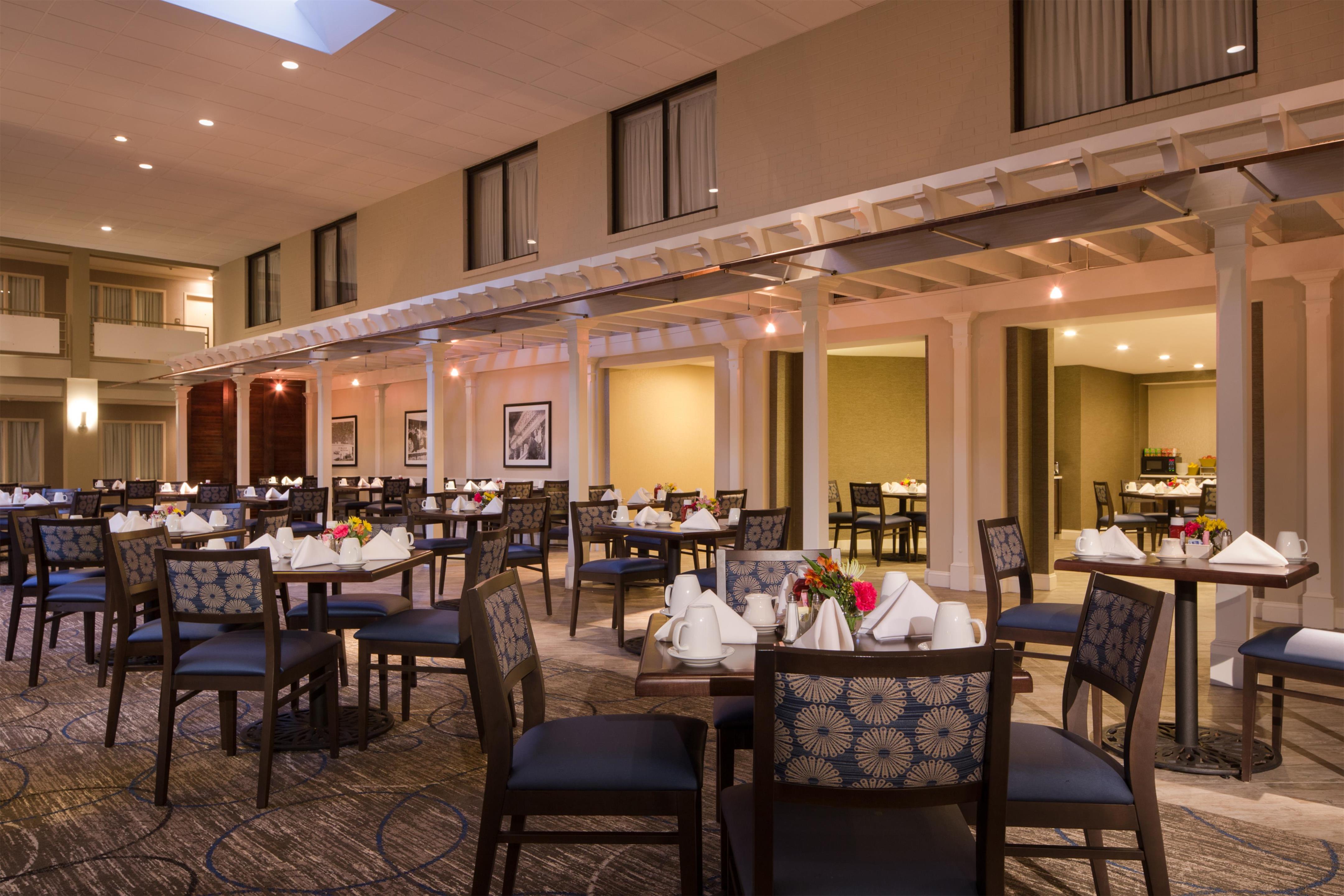 Restaurant | DoubleTree by Hilton Hotel Laurel