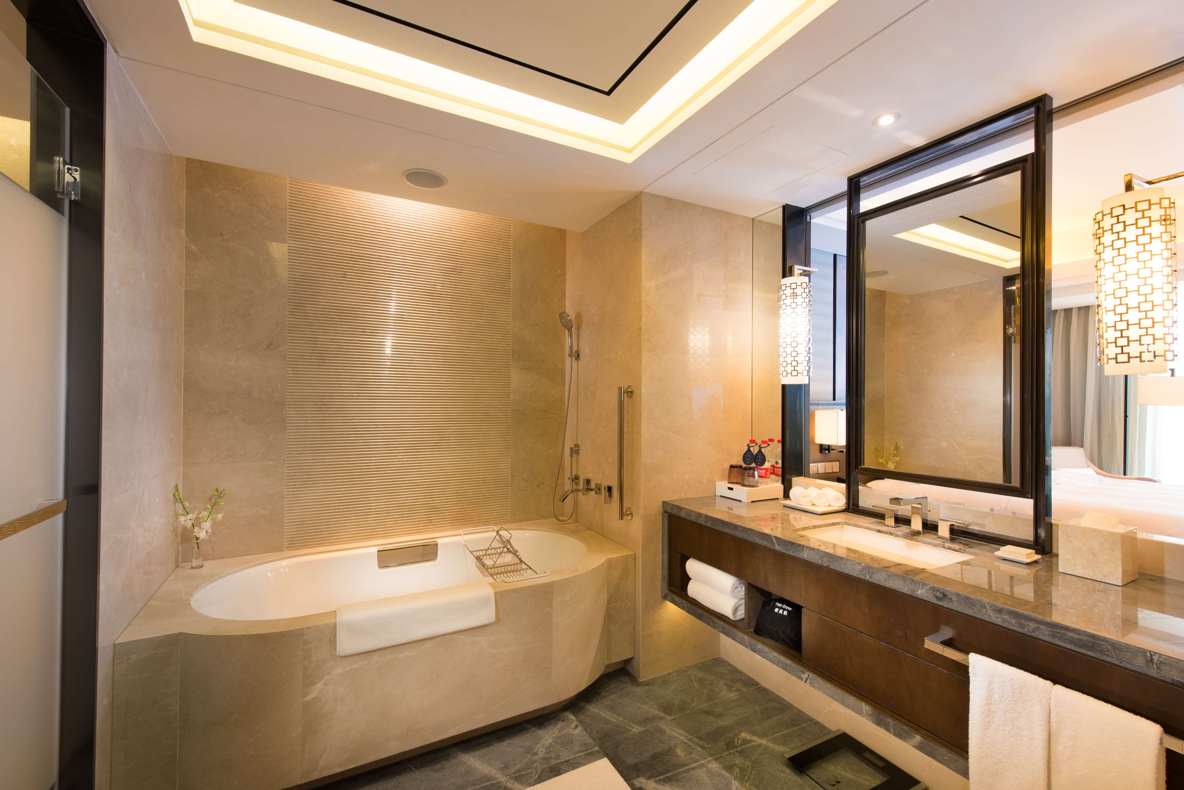 Hilton Zhoushan Room Type - SUPERIOR SEA VIEW TWIN RM