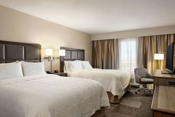  - Hampton Inn & Suites Minooka
