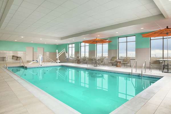 Pool - Hampton Inn & Suites Minooka