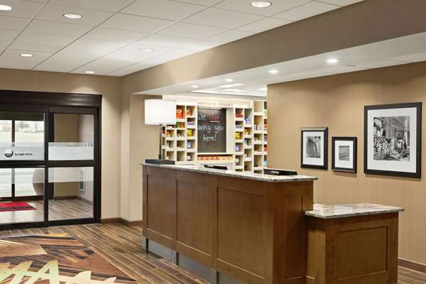  - Hampton Inn & Suites Minooka