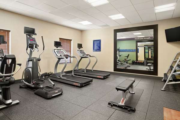 Fitness/ Exercise Room - Hampton Inn & Suites Minooka