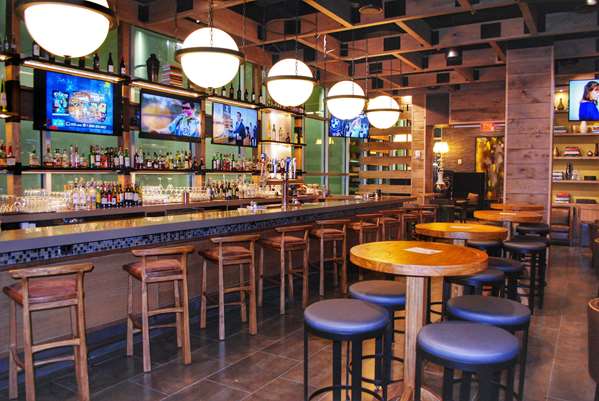 Restaurant - DoubleTree by Hilton Hotel Reading