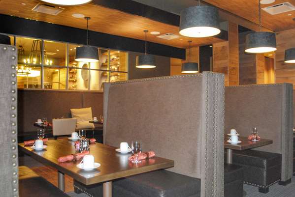 Restaurant - DoubleTree by Hilton Hotel Reading