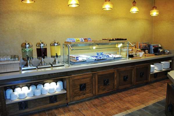 Restaurant - DoubleTree by Hilton Hotel Reading