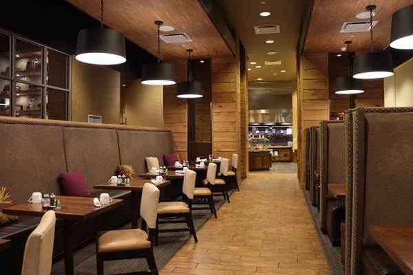 Restaurant - DoubleTree by Hilton Hotel Reading