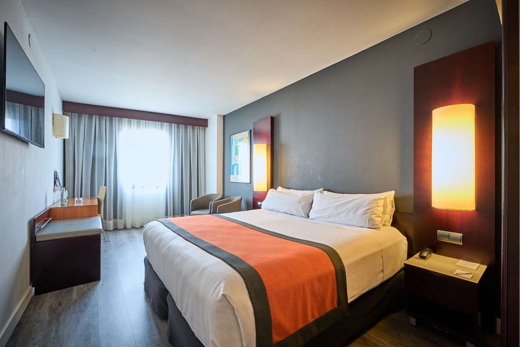 Catalonia Sabadell Hotel-guestroom-Guest Room,On-Site.jpg