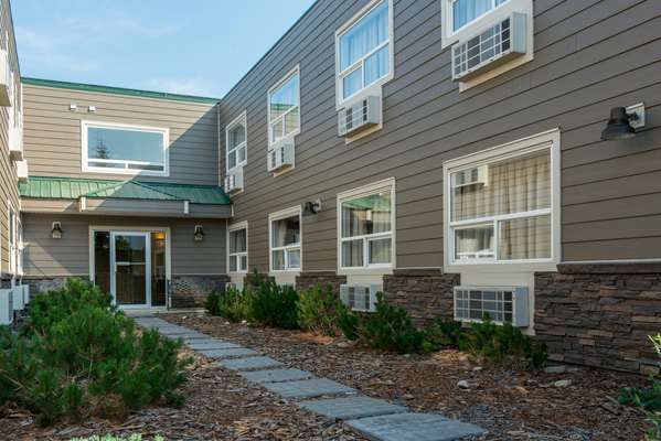 Exterior view - Canadas Best Value Inn Valemount