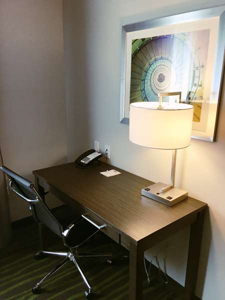  - Best Western Plus Prien Lake Inn & Suites - I-210, Exit 7