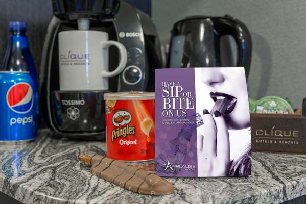  - Applause Hotel Airport Calgary