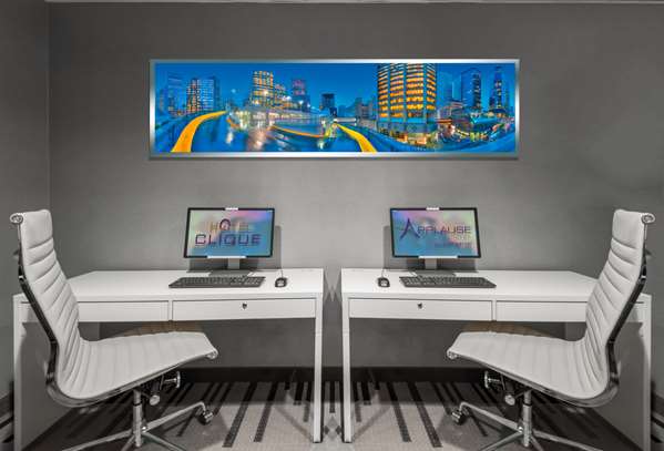 Conference Area - Applause Hotel Airport Calgary