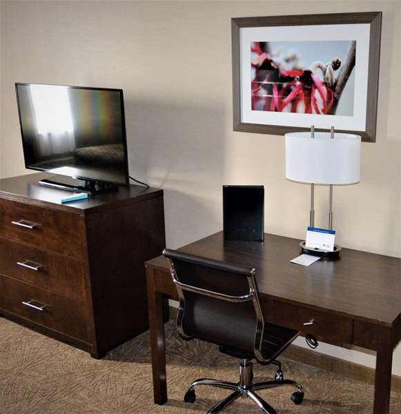  - Best Western Plus Kindersley Hotel