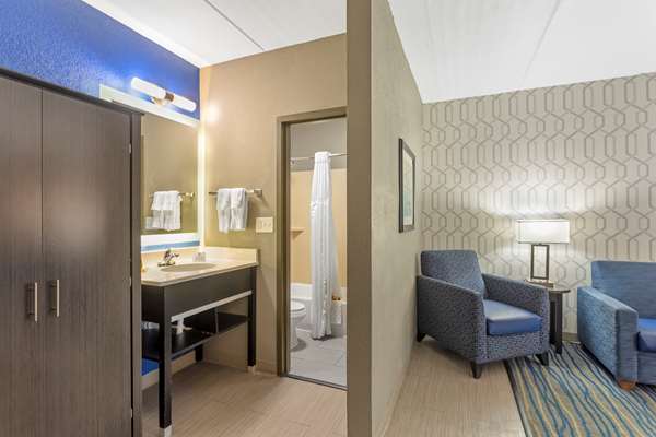  - Best Western Plus Bowling Green Hotel - I-65, Exit 22