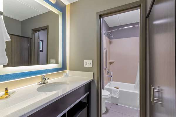  - Best Western Plus Bowling Green Hotel - I-65, Exit 22