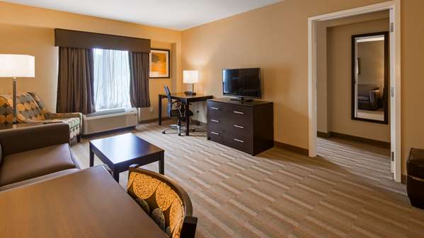  - Best Western Plus Thornburg Inn & Suites - I-95, Exit 118