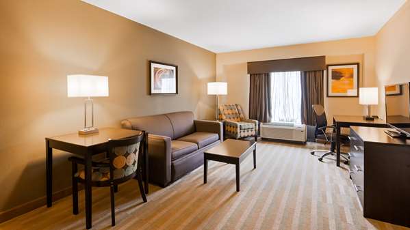 - Best Western Plus Thornburg Inn & Suites - I-95, Exit 118
