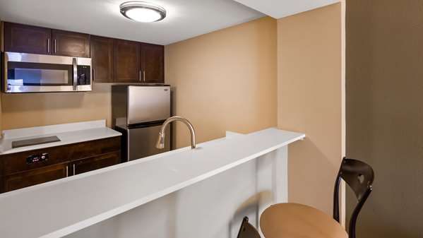  - Best Western Plus Thornburg Inn & Suites - I-95, Exit 118