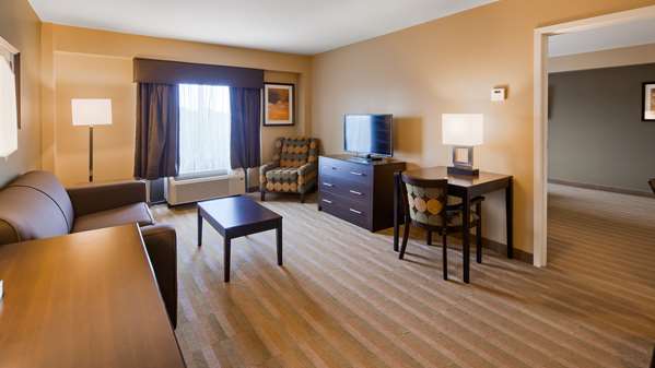 - Best Western Plus Thornburg Inn & Suites - I-95, Exit 118
