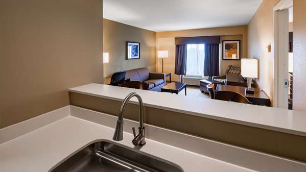  - Best Western Plus Thornburg Inn & Suites - I-95, Exit 118