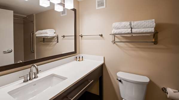  - Best Western Plus Thornburg Inn & Suites - I-95, Exit 118