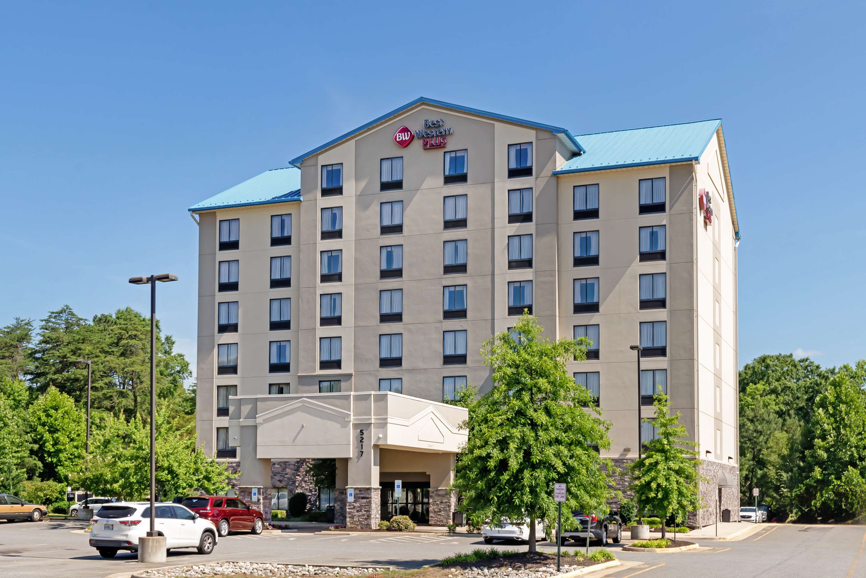 Exterior | Best Western Plus Thornburg Inn & Suites