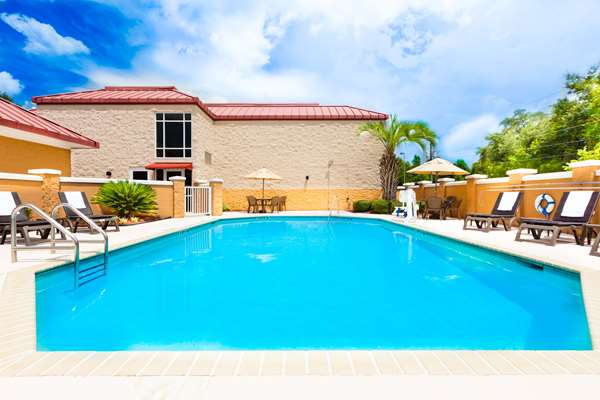 Pool - Best Western Milton Inn - I-10, Exit 31