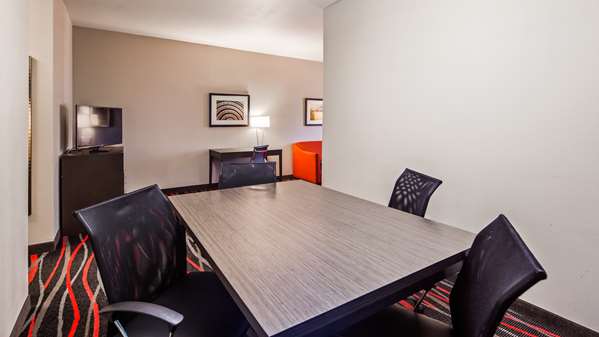 Suite - Best Western Plus Tech Medical Center Inn Lubbock