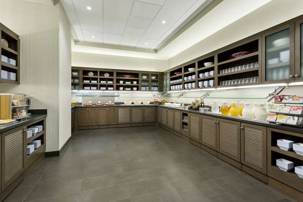 Amenities - Hyatt Place Hotel Downtown Chicago