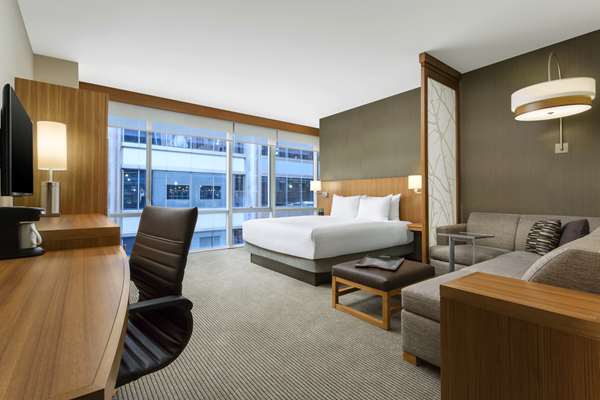 Suite - Hyatt Place Hotel Downtown Chicago
