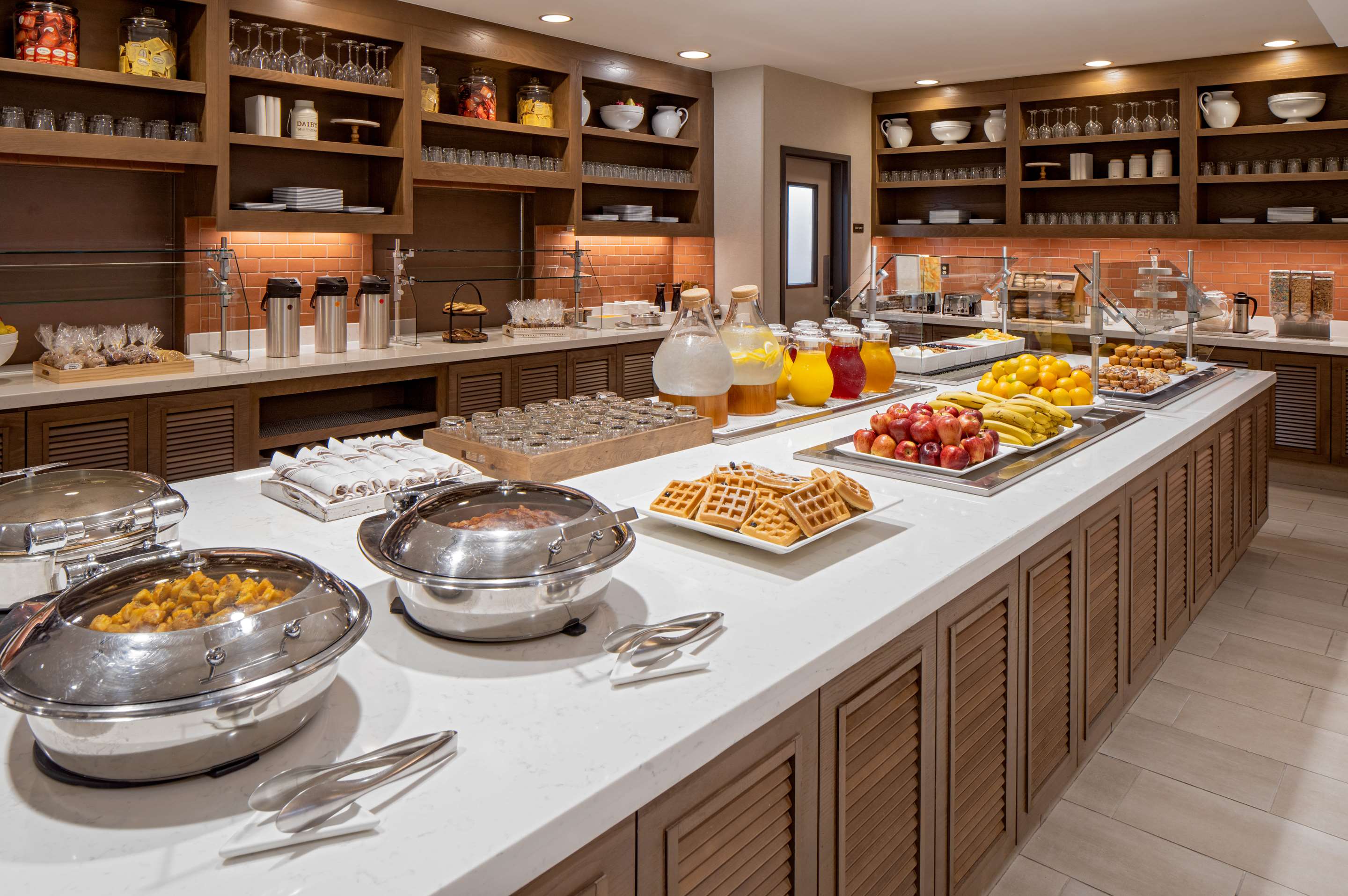 Breakfast Area | Hyatt House New Orleans/Downtown