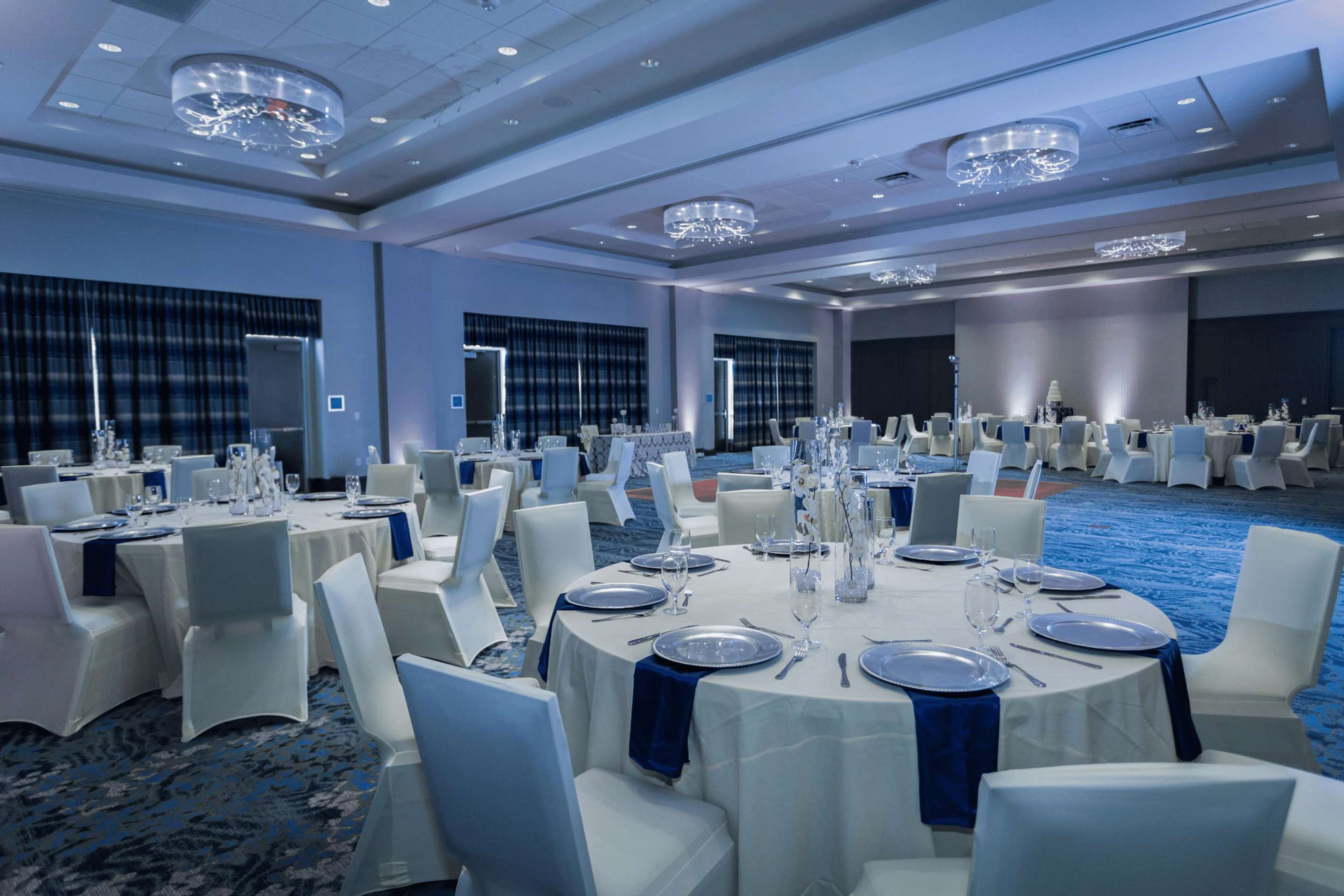 Meeting Room | Embassy Suites by Hilton The Woodlands at Hughes Landing