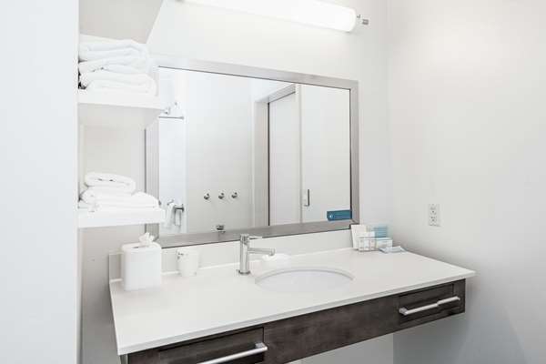  - Hampton Inn & Suites Georgetown