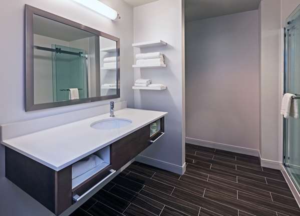  - Hampton Inn & Suites Georgetown