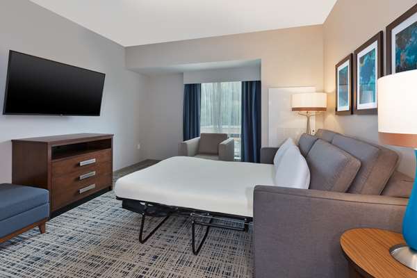  - Homewood Suites by Hilton Downtown Pittsburgh