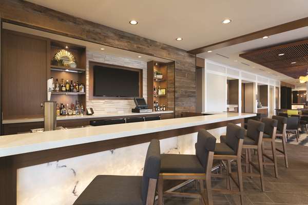 Bar - Homewood Suites by Hilton Downtown Pittsburgh
