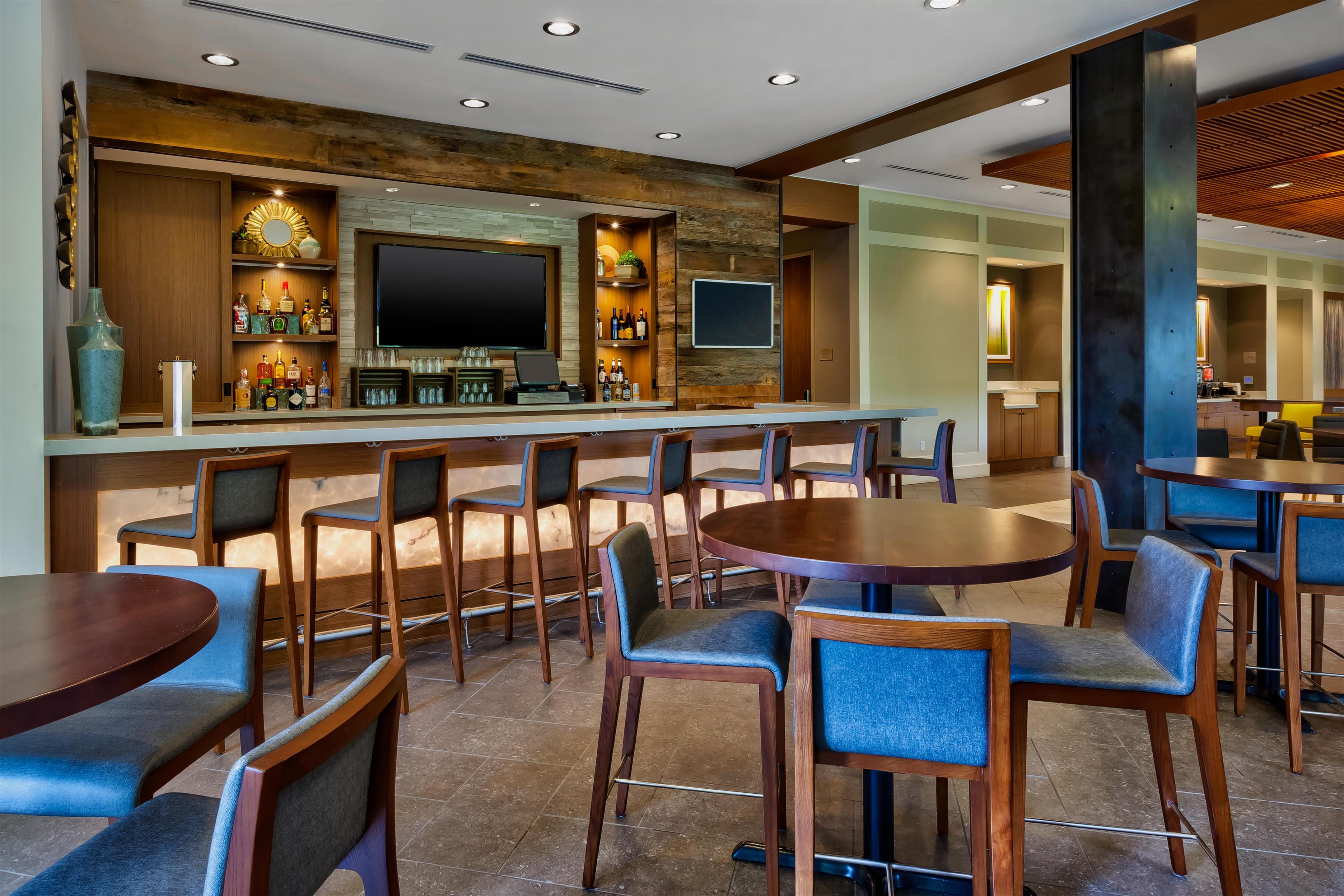 BarLounge | Homewood Suites by Hilton Pittsburgh Downtown