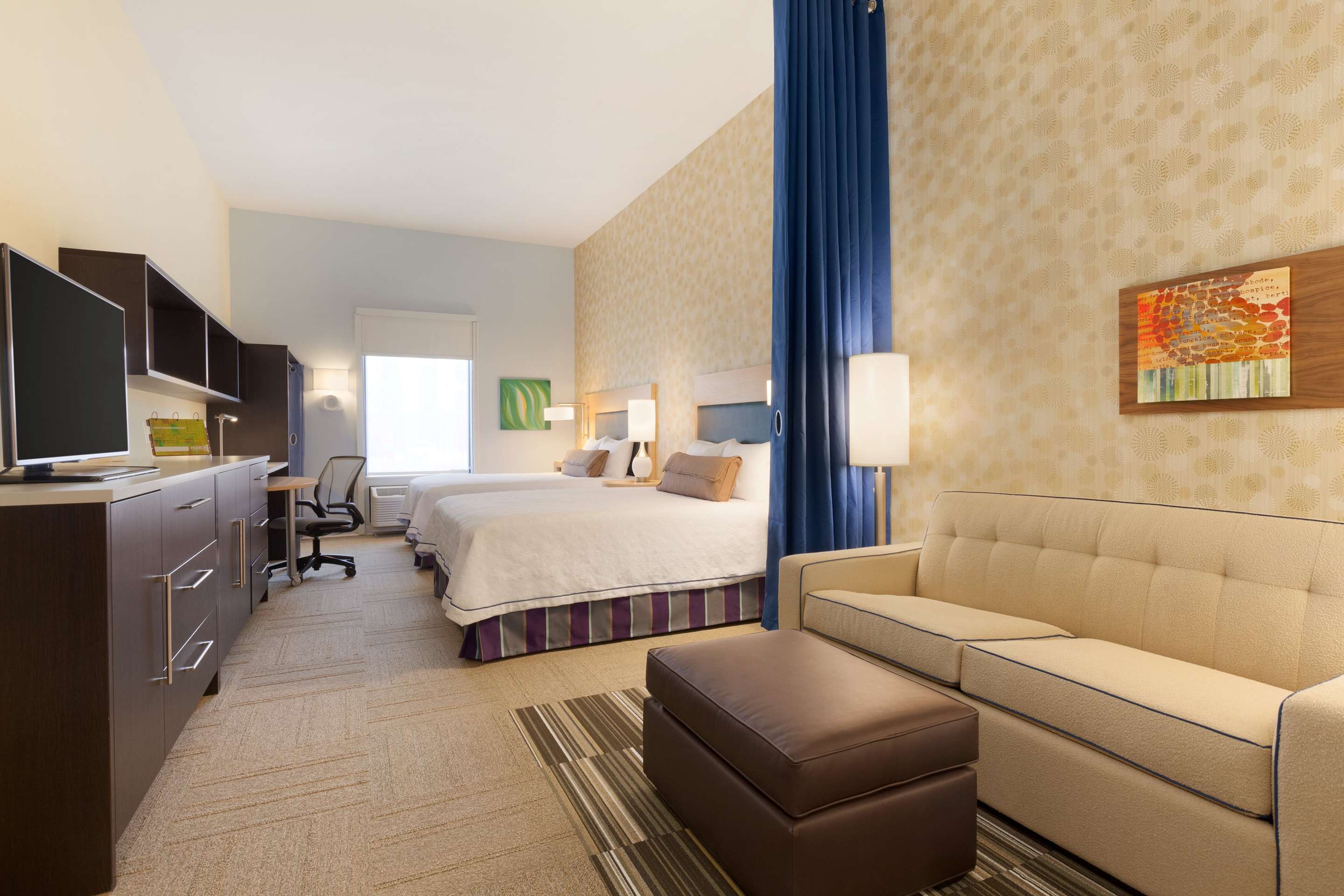 Guest room