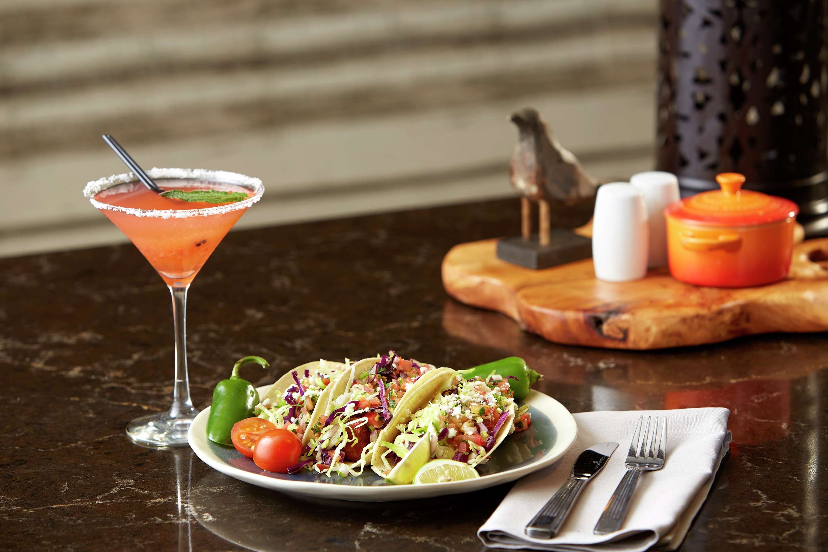 Restaurant | Hilton Garden Inn San Diego Old Town/Sea World Area