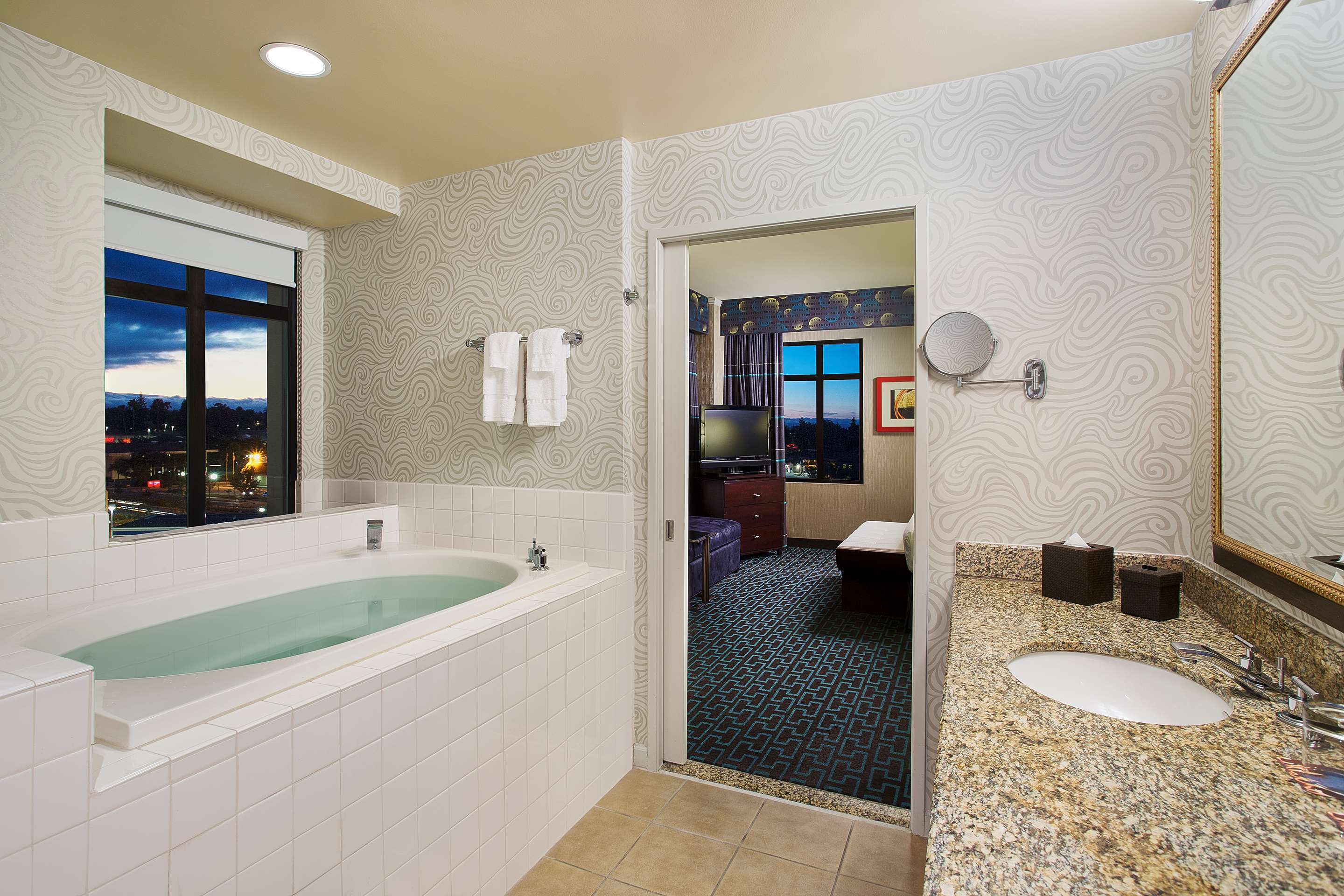 Guest room bath