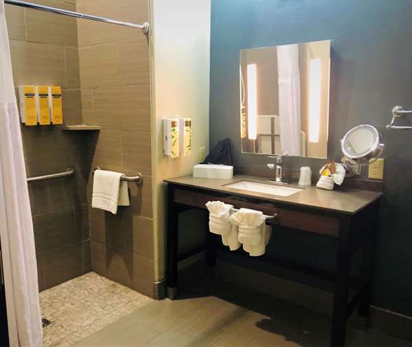  - Best Western Plus Pflugerville Inn & Suites