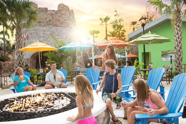 Pool - Loews Sapphire Falls Resort Universal Orlando - I-4, Exits 74B & 75A