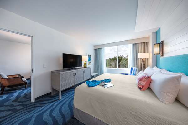Suite - Loews Sapphire Falls Resort Universal Orlando - I-4, Exits 74B & 75A