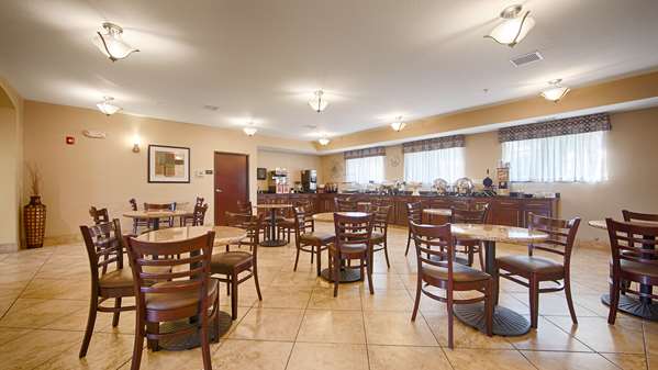 Restaurant - Best Western Plus Eastgate Inn & Suites Wichita - I-35, Exit 50