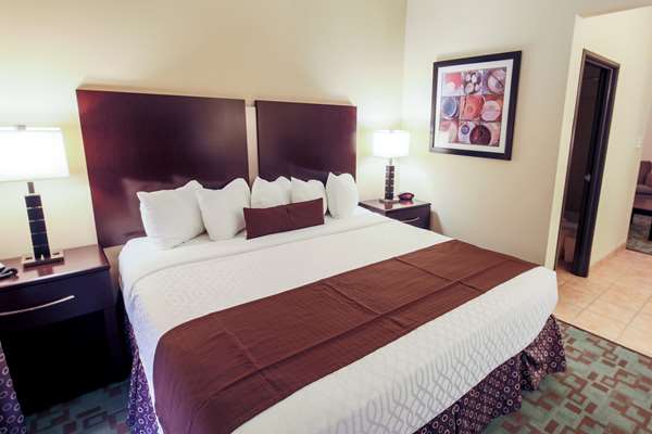 Suite - Best Western Plus Eastgate Inn & Suites Wichita - I-35, Exit 50