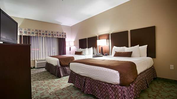  - Best Western Plus Eastgate Inn & Suites Wichita - I-35, Exit 50