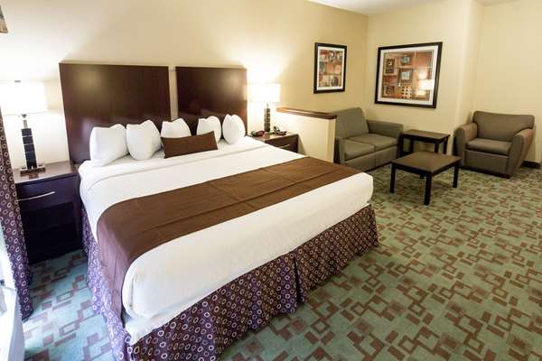  - Best Western Plus Eastgate Inn & Suites Wichita - I-35, Exit 50