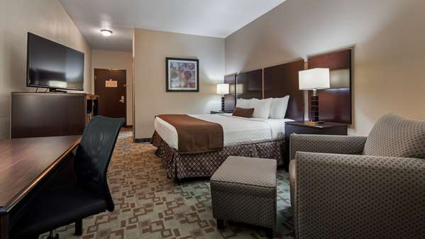  - Best Western Plus Eastgate Inn & Suites Wichita - I-35, Exit 50